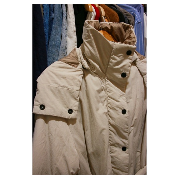 Everlane Duvet Puffer - Cream Puffer Jacket - Picture 6 of 16